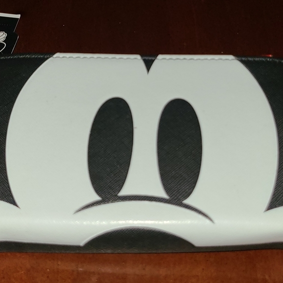 DISNEY MICKEY MOUSE ZIP AROUND ID COMPARTMENTS WALLET - Picture 7 of 14
